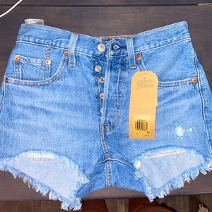Levi shorts brand new!